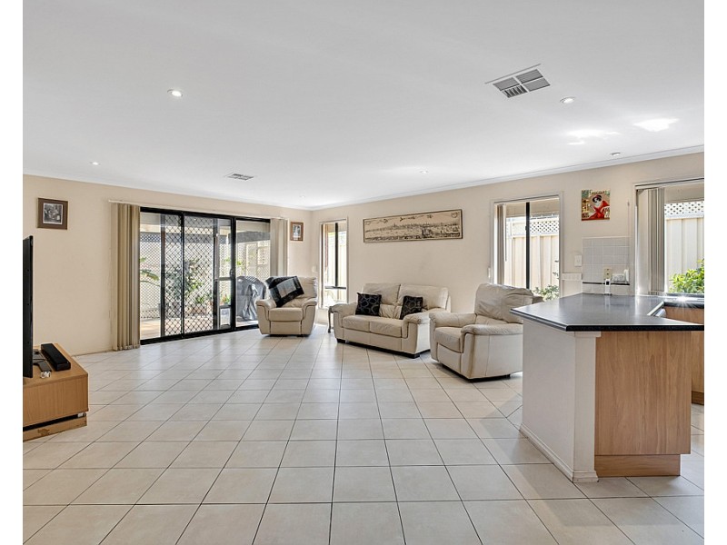 125 The Cove Road, Hallett Cove SA 5158