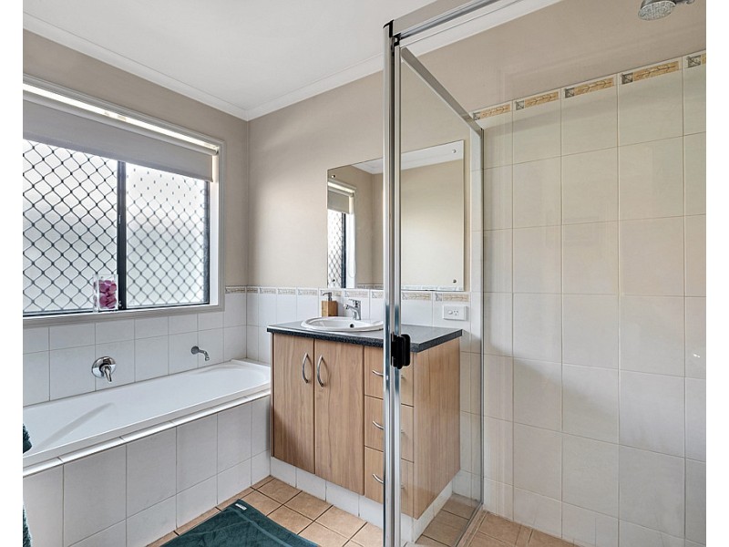 125 The Cove Road, Hallett Cove SA 5158