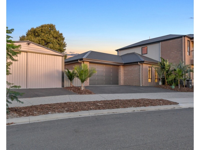 38 Mori Street, Woodcroft SA 5162