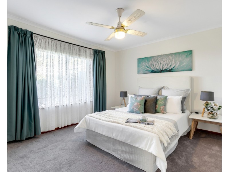 18 Darwendale Street, Huntfield Heights SA 5163