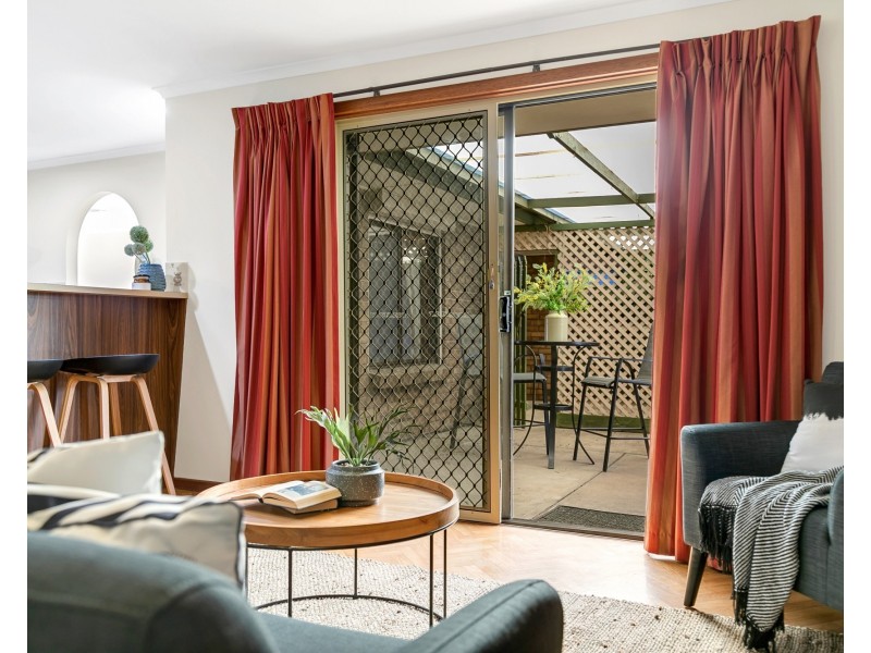 18 Darwendale Street, Huntfield Heights SA 5163