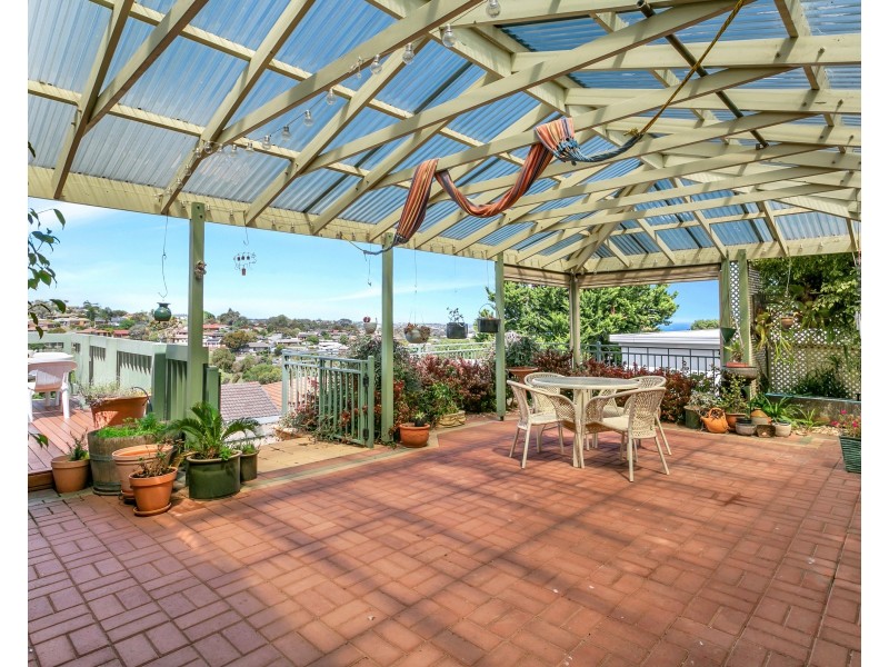 205 Perry Barr Road, Hallett Cove SA 5158