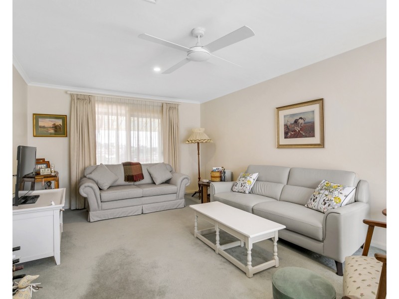205 Perry Barr Road, Hallett Cove SA 5158