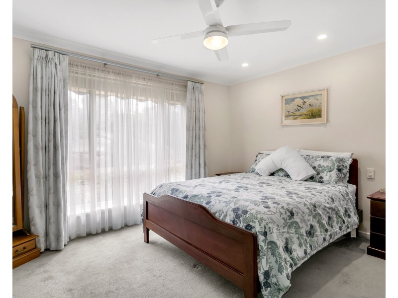 205 Perry Barr Road, Hallett Cove SA 5158