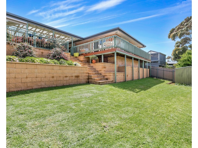 205 Perry Barr Road, Hallett Cove SA 5158