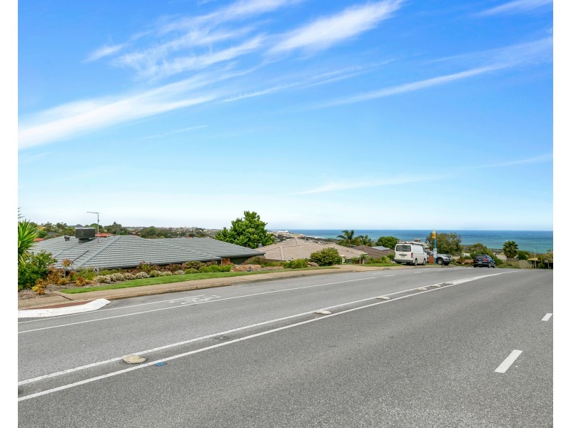 205 Perry Barr Road, Hallett Cove SA 5158