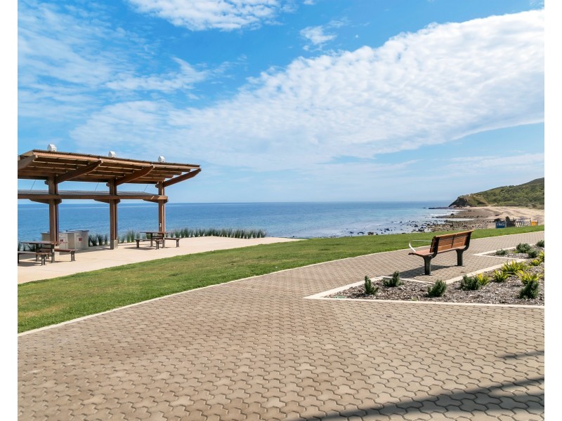 205 Perry Barr Road, Hallett Cove SA 5158