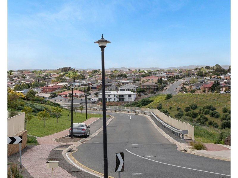 65 Brooklyn Drive, Hallett Cove SA 5158