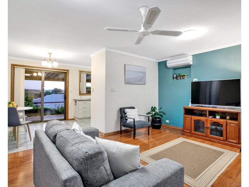 26 Lancing Court, Huntfield Heights SA 5163