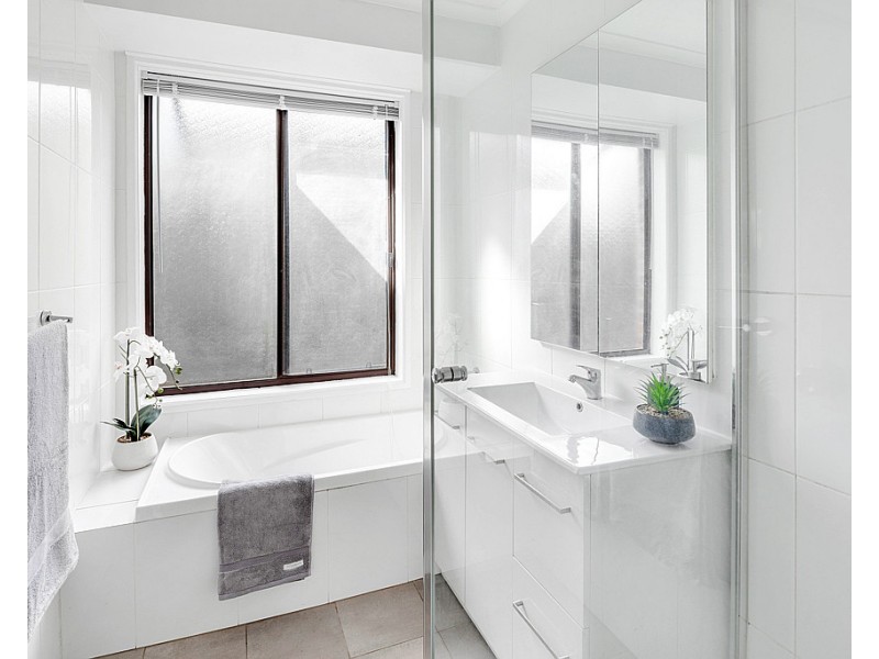 13 Southbound Avenue, Aberfoyle Park SA 5159