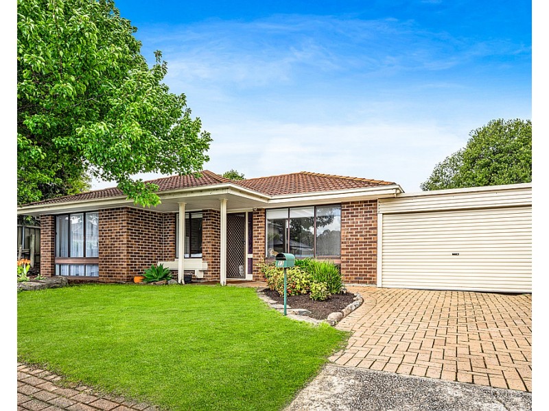 13 Southbound Avenue, Aberfoyle Park SA 5159