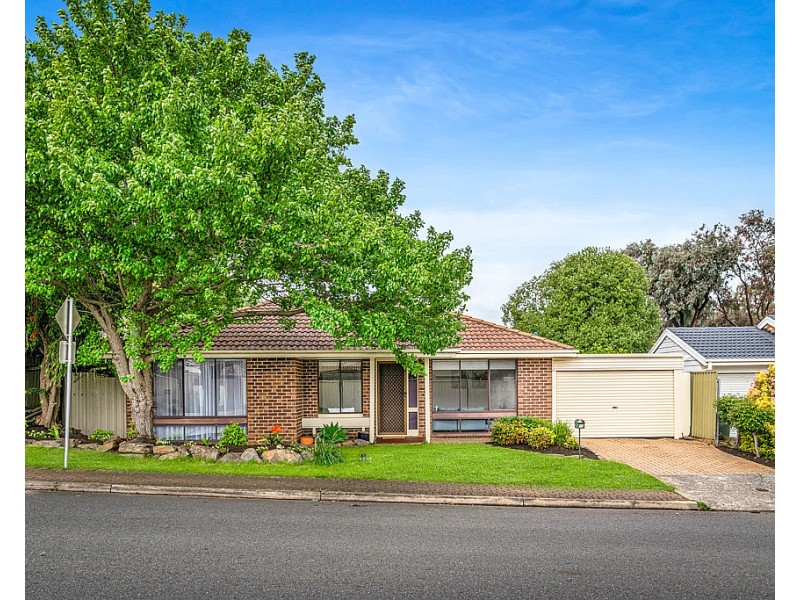 13 Southbound Avenue, Aberfoyle Park SA 5159