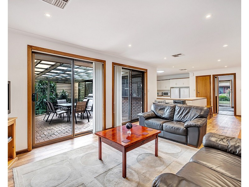 1 Rolls Court, Happy Valley SA 5159