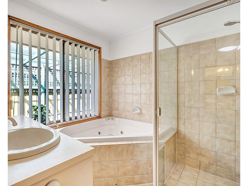 1 Rolls Court, Happy Valley SA 5159