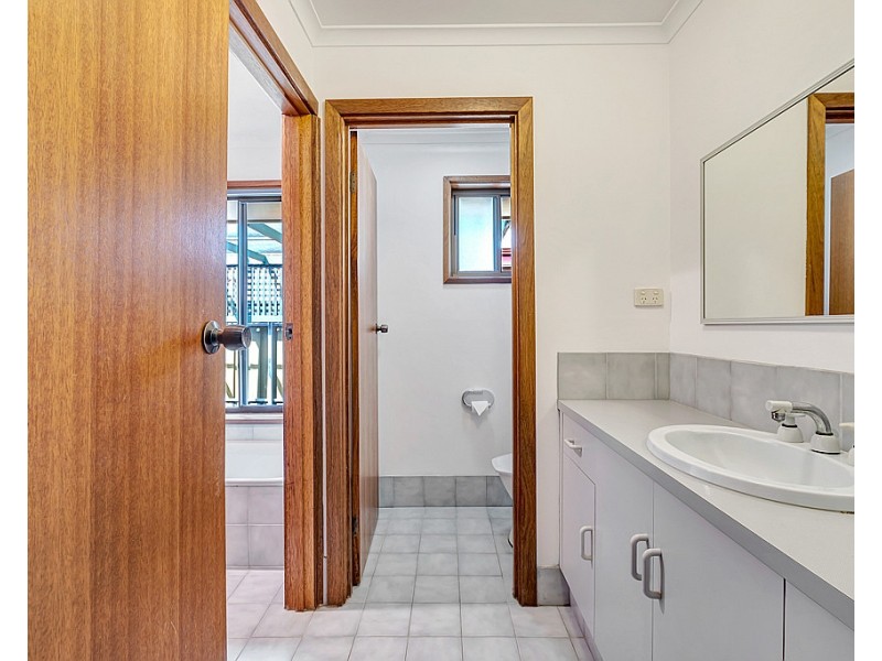 1 Rolls Court, Happy Valley SA 5159