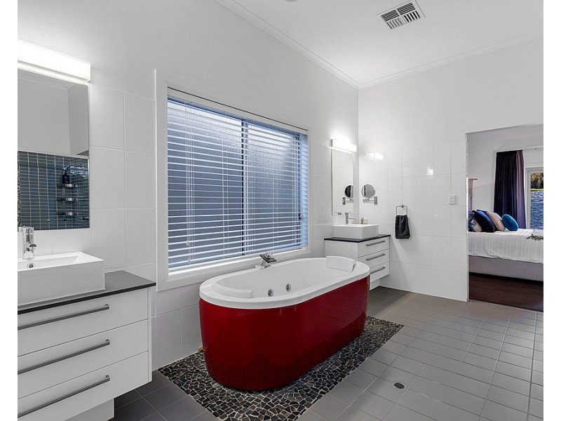 16 Torrey Road, Flagstaff Hill SA 5159