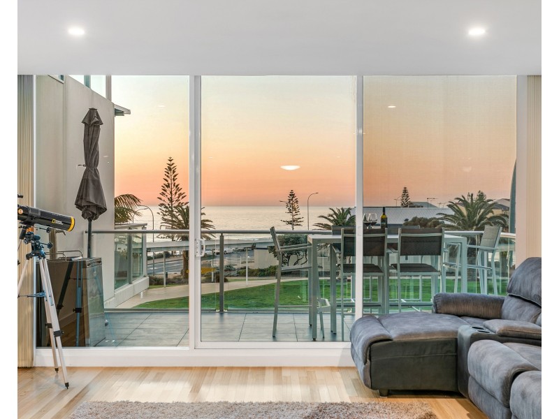 210/50 Esplanade, Christies Beach SA 5165