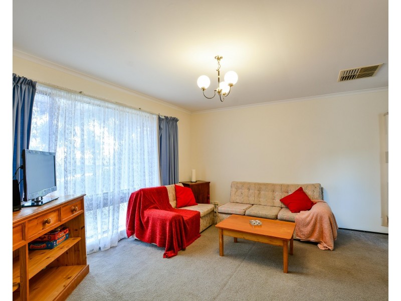 11 Maralyn Court, Aberfoyle Park SA 5159