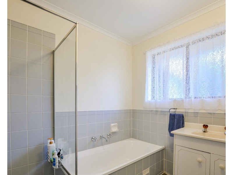 11 Maralyn Court, Aberfoyle Park SA 5159