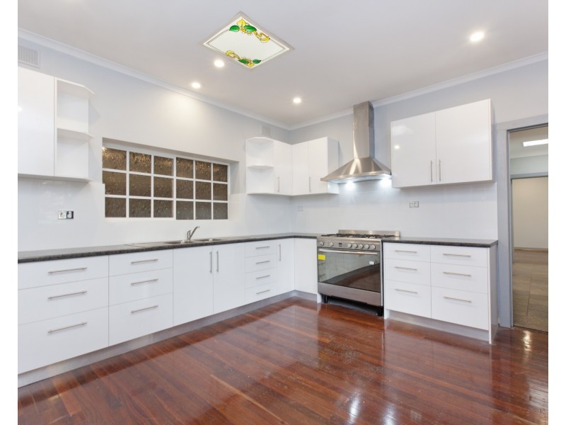 24 Samuel Street, Fulham SA 5024
