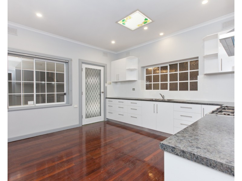 24 Samuel Street, Fulham SA 5024