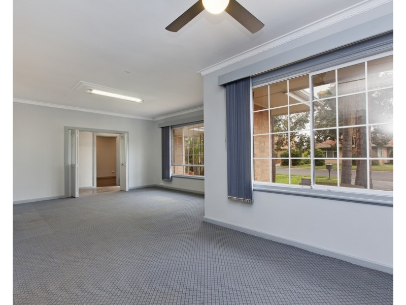 24 Samuel Street, Fulham SA 5024