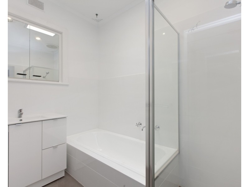 24 Samuel Street, Fulham SA 5024