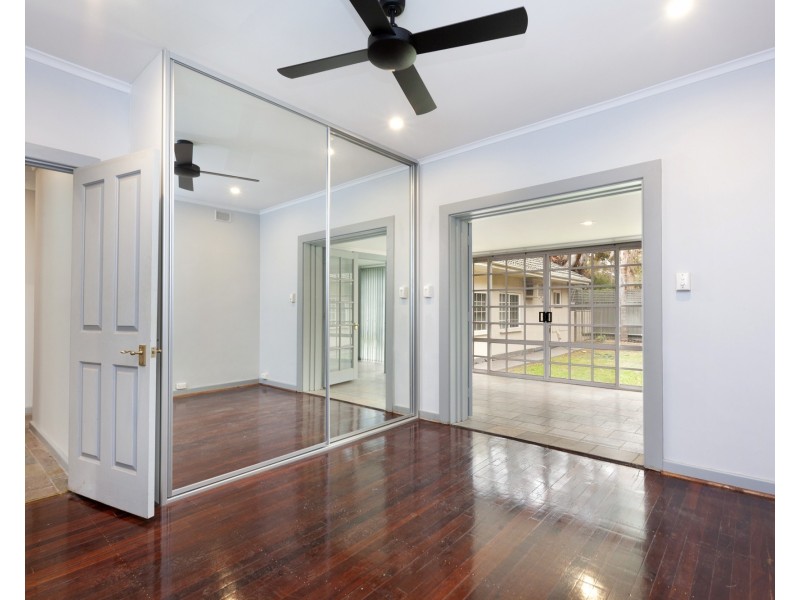 24 Samuel Street, Fulham SA 5024