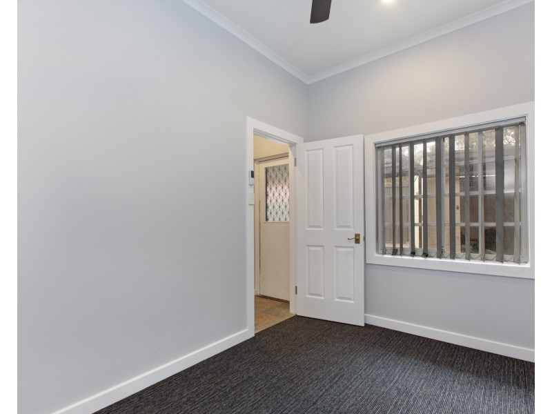 24 Samuel Street, Fulham SA 5024