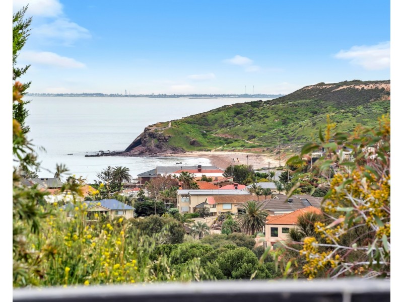 20 Freebairn Drive, Hallett Cove SA 5158