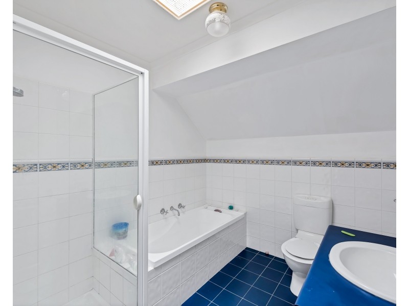 20 Freebairn Drive, Hallett Cove SA 5158