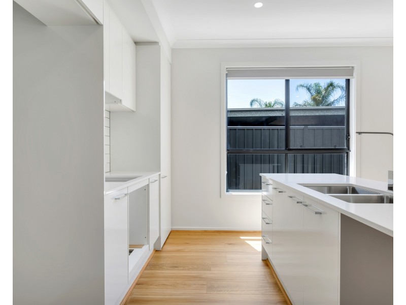 150 Bradley Grove, Mitchell Park SA 5043