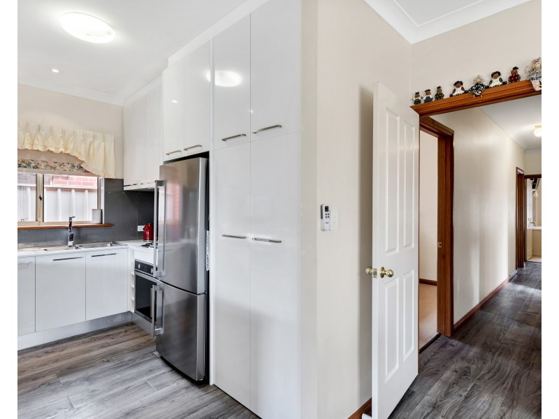 15 Doradilla Avenue, Seacombe Gardens SA 5047