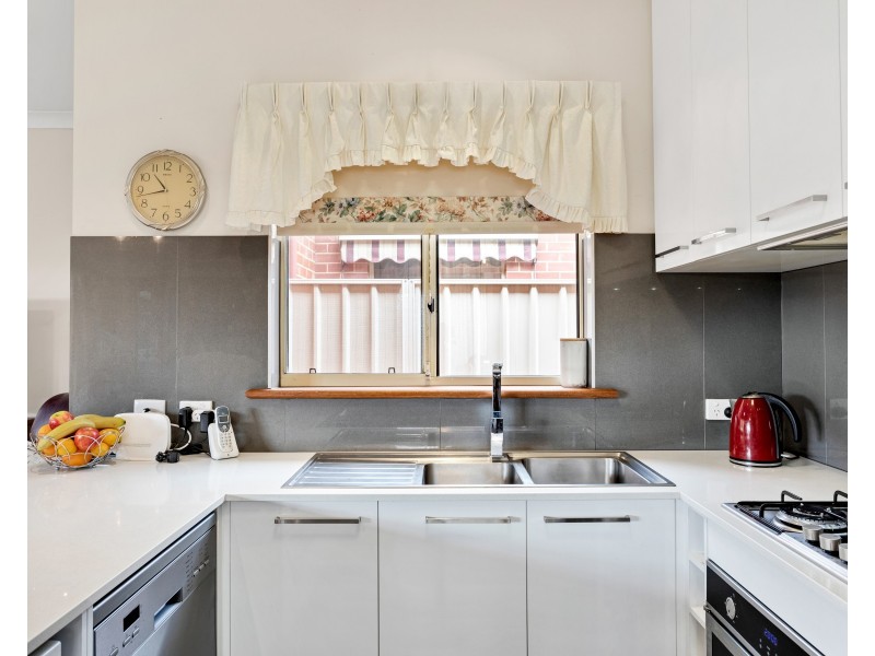 15 Doradilla Avenue, Seacombe Gardens SA 5047