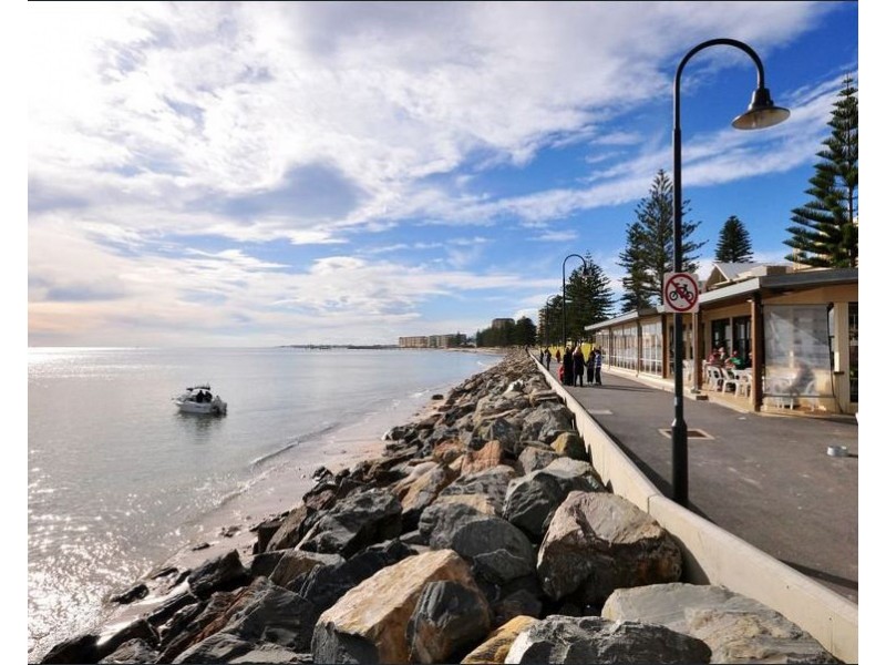 10/18 Broadway, Glenelg South SA 5045