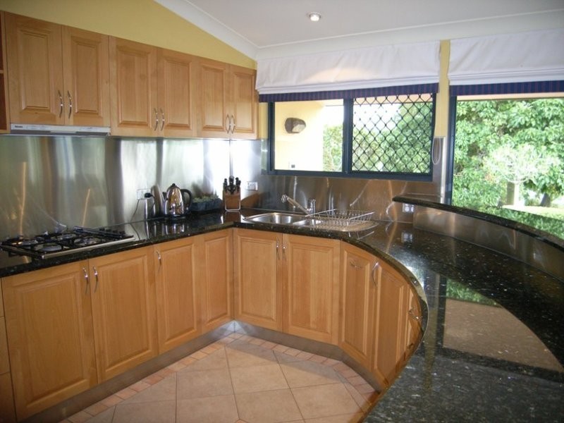 9 Esplanade, Yeronga QLD 4104