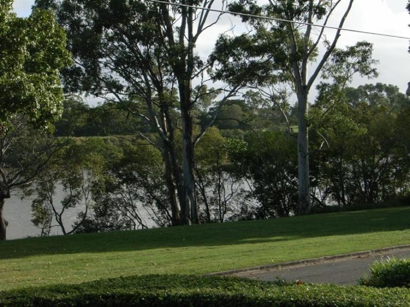 9 Esplanade, Yeronga QLD 4104