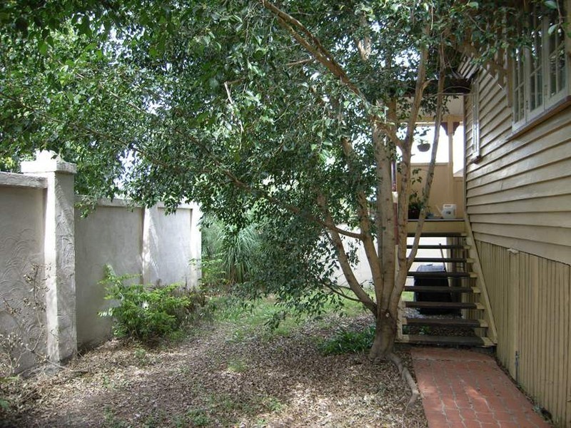 2/11 Paragon St, Yeronga QLD 4104