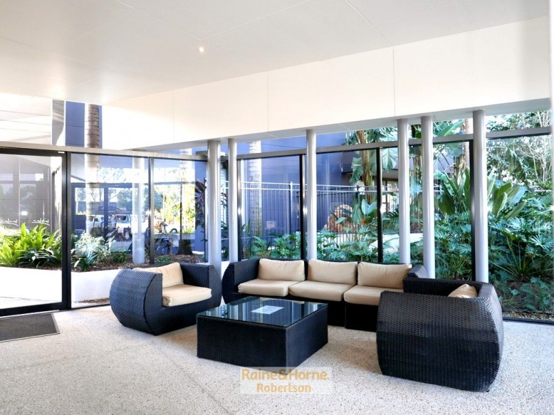 10 Pidgeon Close, West End QLD 4101