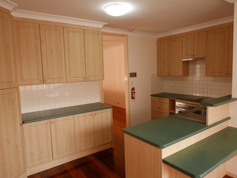 28 Fleetwood Street, Macgregor QLD 4109