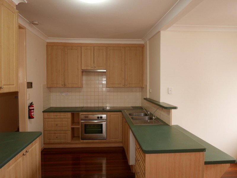 28 Fleetwood Street, Macgregor QLD 4109