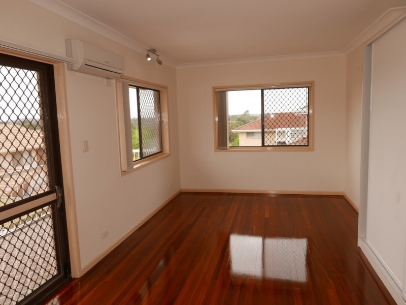 28 Fleetwood Street, Macgregor QLD 4109
