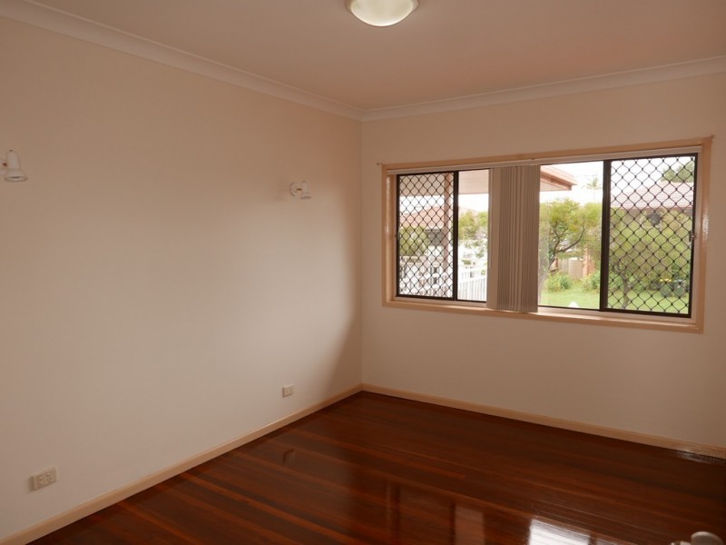 28 Fleetwood Street, Macgregor QLD 4109