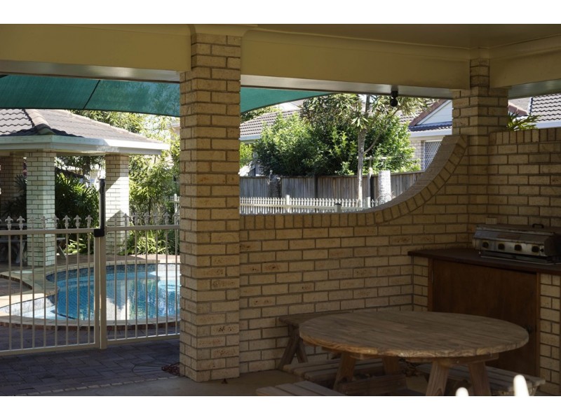 10 Vinal Street, Robertson QLD 4109