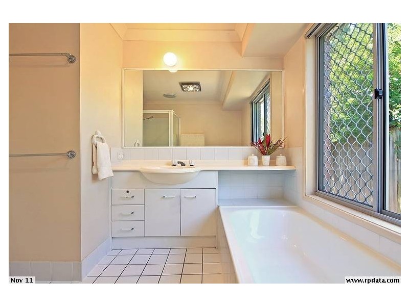 23 Greenlaw Place, Eight Mile Plains QLD 4113