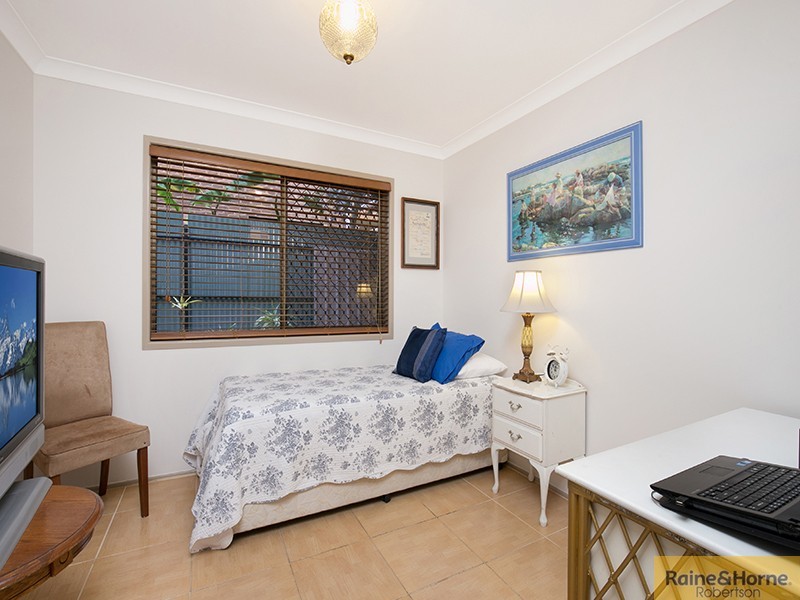 11 Cranberry Street, Eight Mile Plains QLD 4113