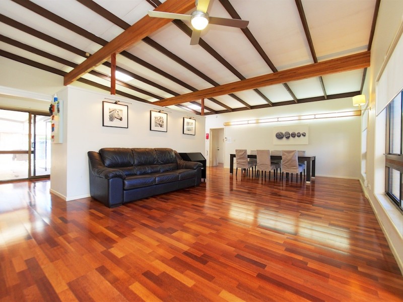 73 Stones Road, Sunnybank Hills QLD 4109