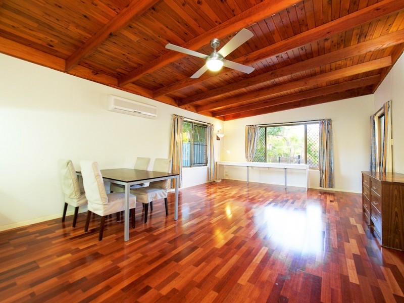 73 Stones Road, Sunnybank Hills QLD 4109