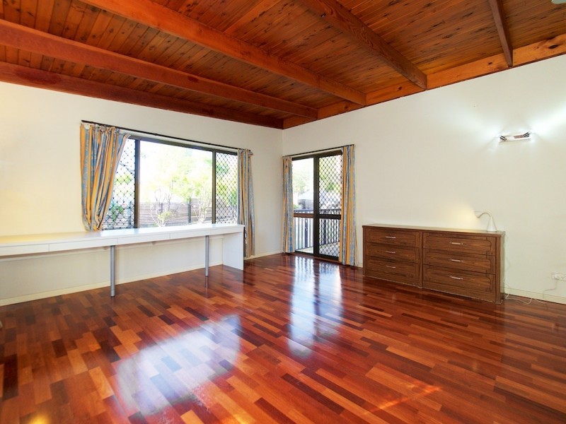 73 Stones Road, Sunnybank Hills QLD 4109