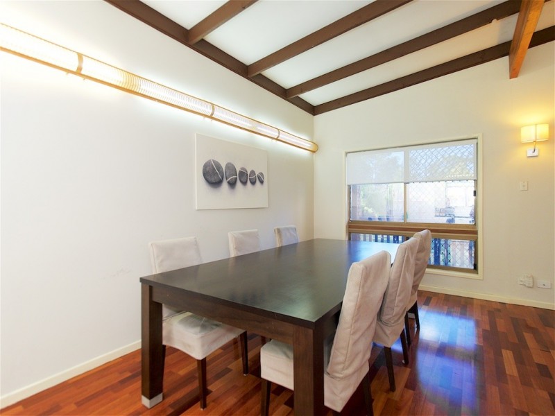 73 Stones Road, Sunnybank Hills QLD 4109